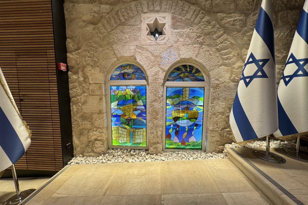 אור ירושלמי באבן
